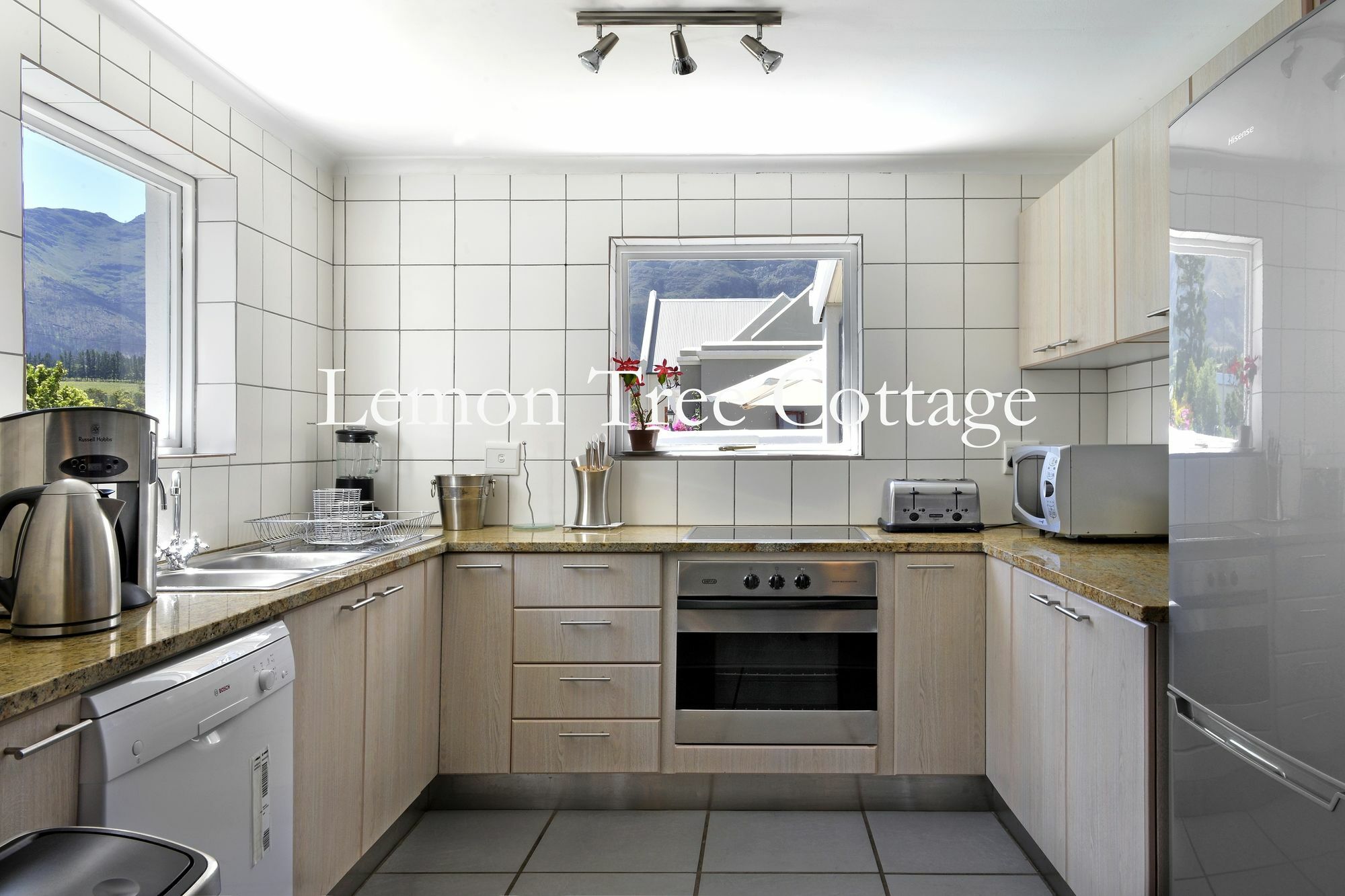 Lemon Tree Cottage Self Catering Франсхук Экстерьер фото